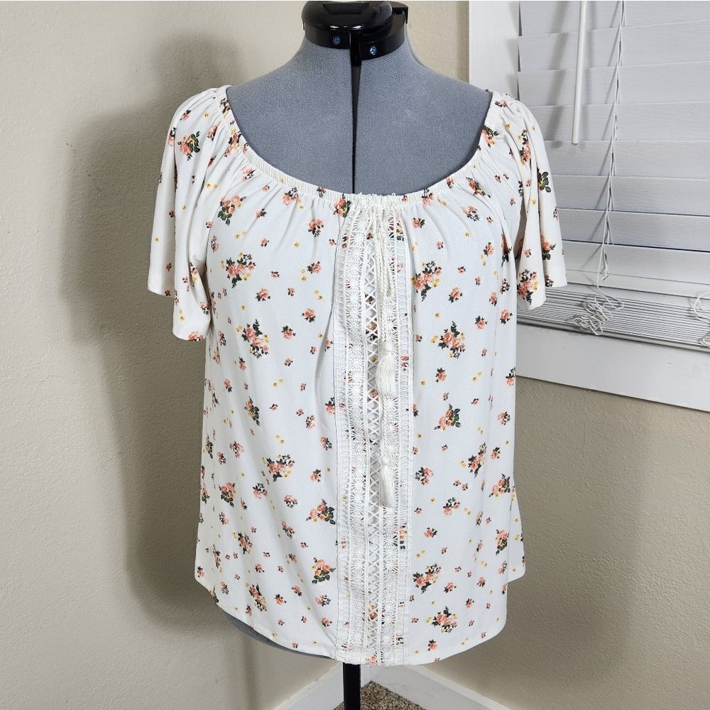 Bobbie Brooks Ladies Top Floral Size XL EUC